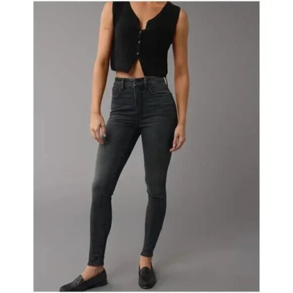 American Eagle Outfitters High Rise Black Jegging - Size 6 Long - Picture 1 of 8